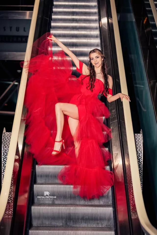 Uwielbiana Angelika Żmijewska (Top Girls) wygląda jak milion dolarów! Fani disco polo oszaleli na jej punkcie